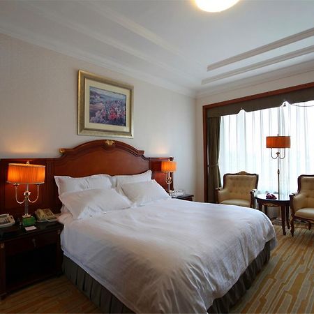 New Grand Dynasty Hotel Chaoyang  Exterior photo